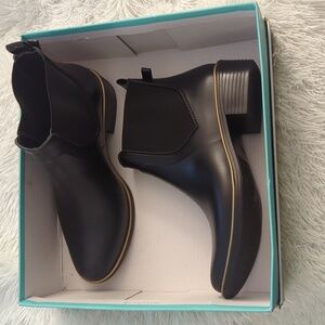 Karen Spade Rain Booties
